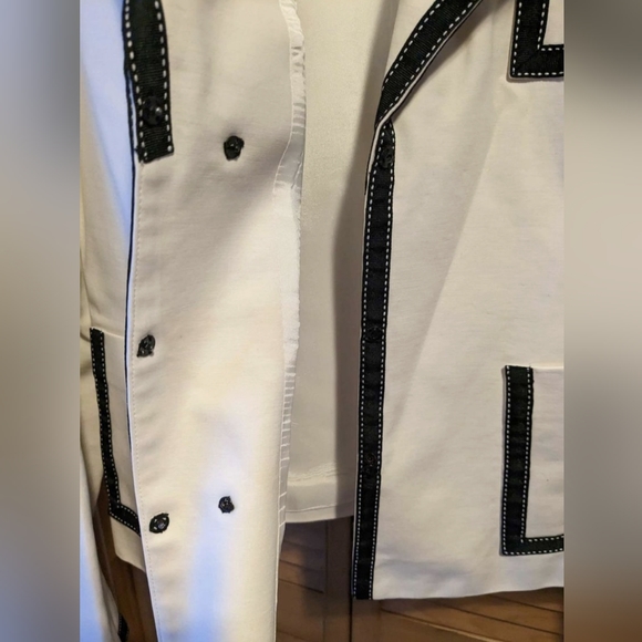 Nygard White & Black Suit Jacket with Pockets - Picture 3 of 7
